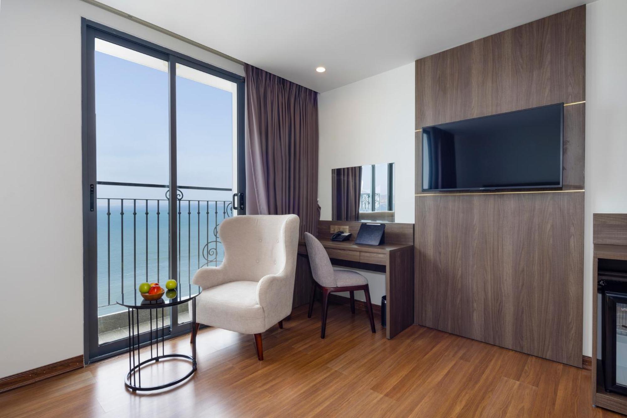 Daphovina Hotel Nha Trang Ngoại thất bức ảnh