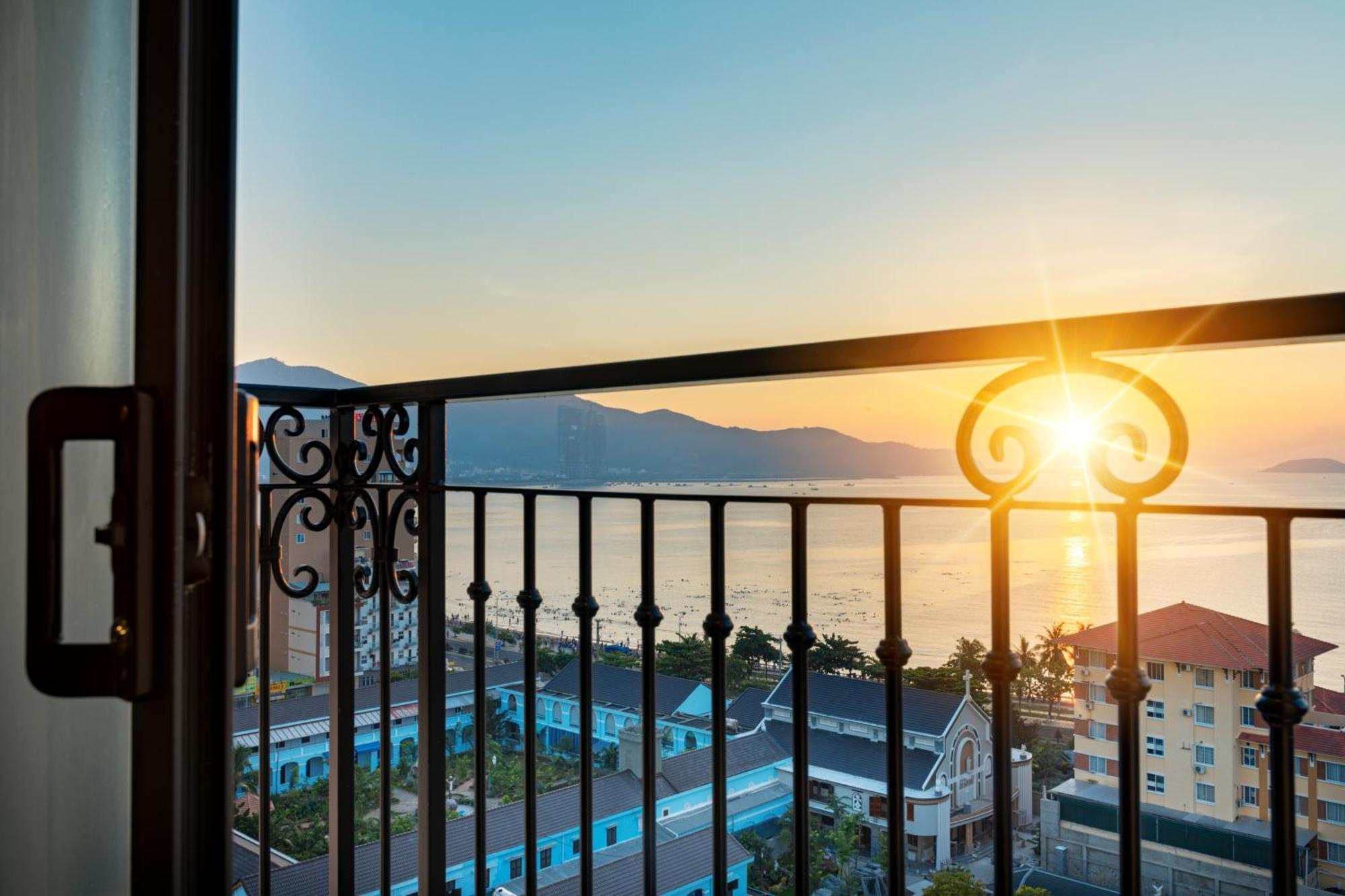 Daphovina Hotel Nha Trang Ngoại thất bức ảnh